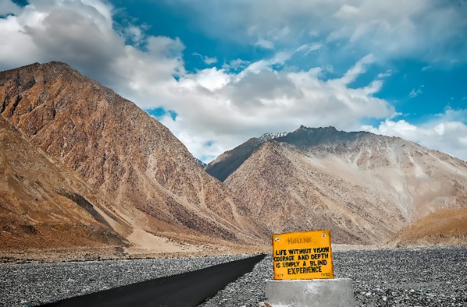 Leh Ladakh 5 days 6 nights